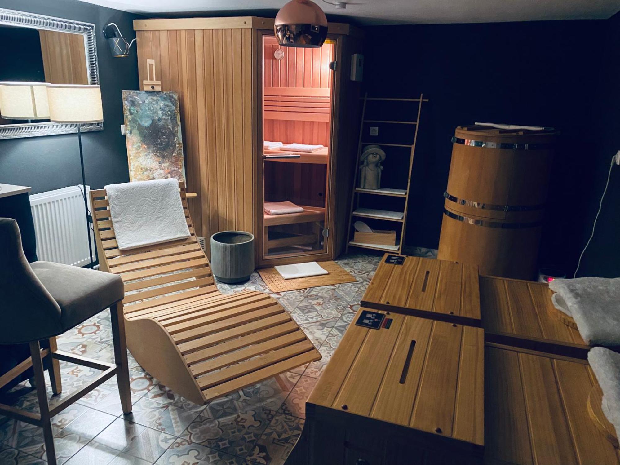 Rooms & Apartment Zala Airport Shuttle Option Церклье-на-Гореньскем Экстерьер фото